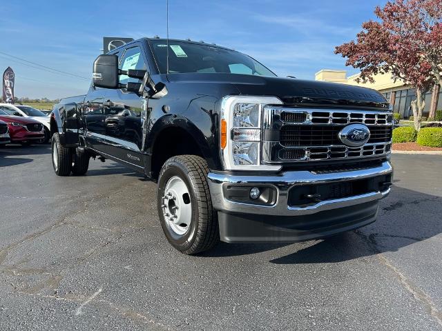 2024 Ford Super Duty F-350 DRW Vehicle Photo in Danville, KY 40422-2805