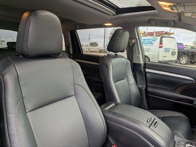 2019 Toyota Highlander Vehicle Photo in SELMA, TX 78154-1459