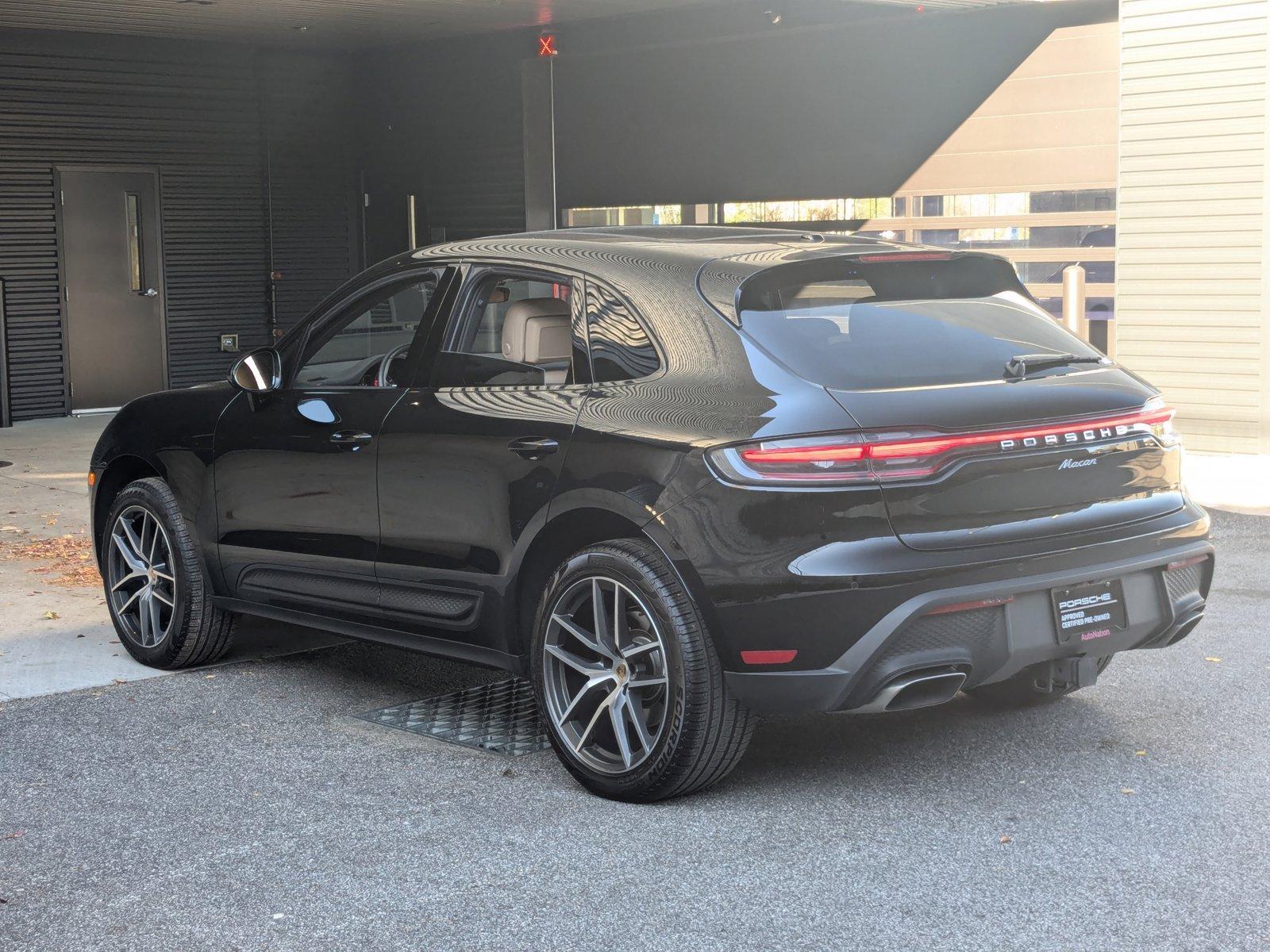 2024 Porsche Macan Vehicle Photo in Towson, MD 21204