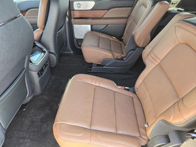 2024 Lincoln Navigator Vehicle Photo in Stephenville, TX 76401-3713