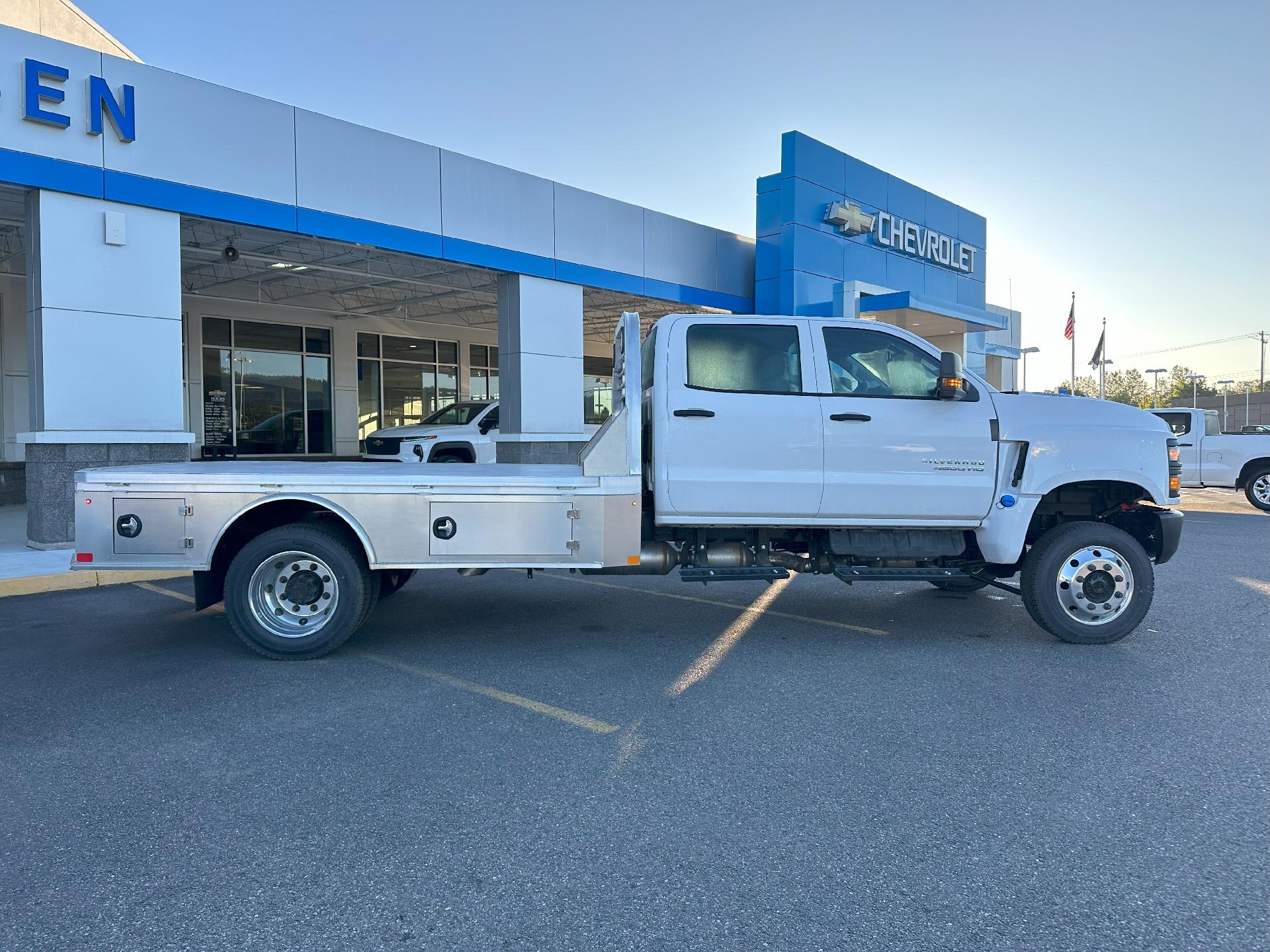 2024 Chevrolet Silverado 4500 HD Vehicle Photo in POST FALLS, ID 83854-5365