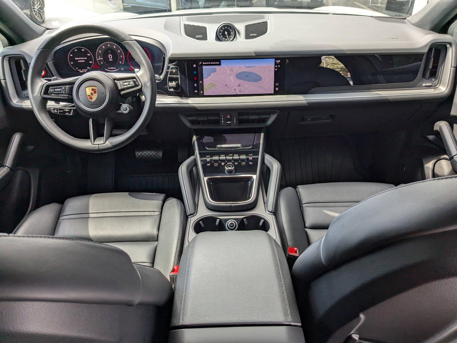 2024 Porsche Cayenne Vehicle Photo in Maitland, FL 32751