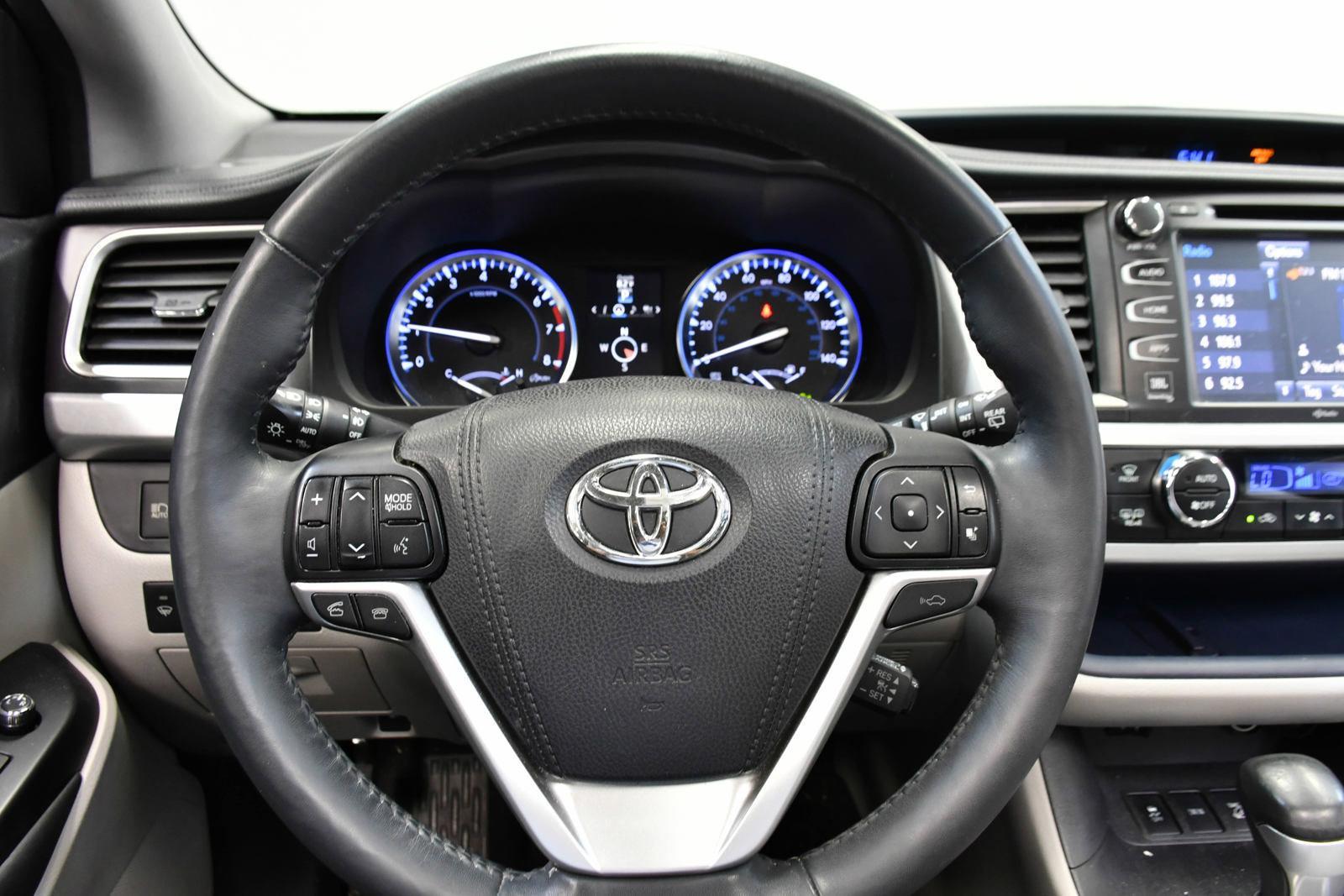 2015 Toyota Highlander Vehicle Photo in DALLAS, TX 75235