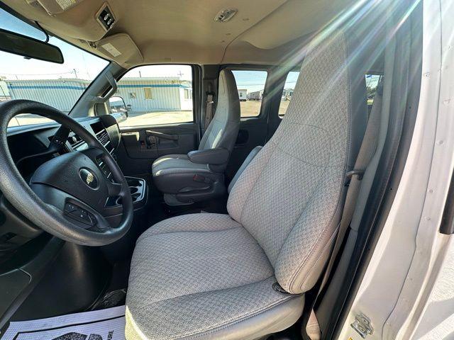 2023 Chevrolet Express Passenger Vehicle Photo in TUPELO, MS 38801-6508