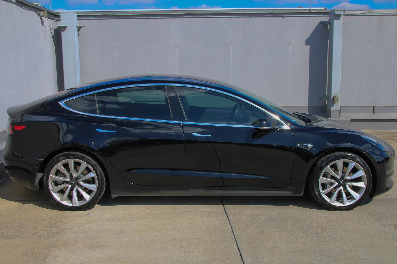 2018 Tesla Model 3 Vehicle Photo in SUGAR LAND, TX 77478