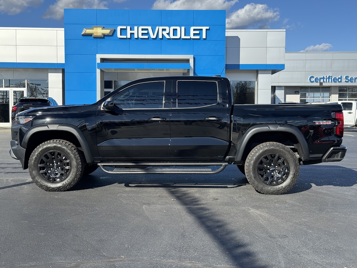 2023 Chevrolet Colorado Vehicle Photo in BOONVILLE, IN 47601-9633