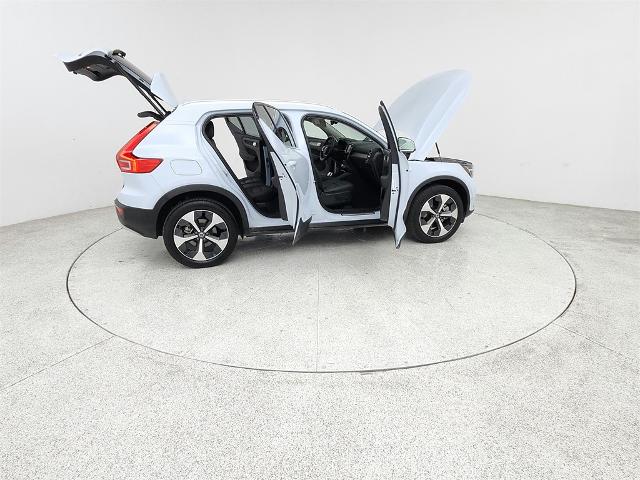 2024 Volvo XC40 Vehicle Photo in Grapevine, TX 76051