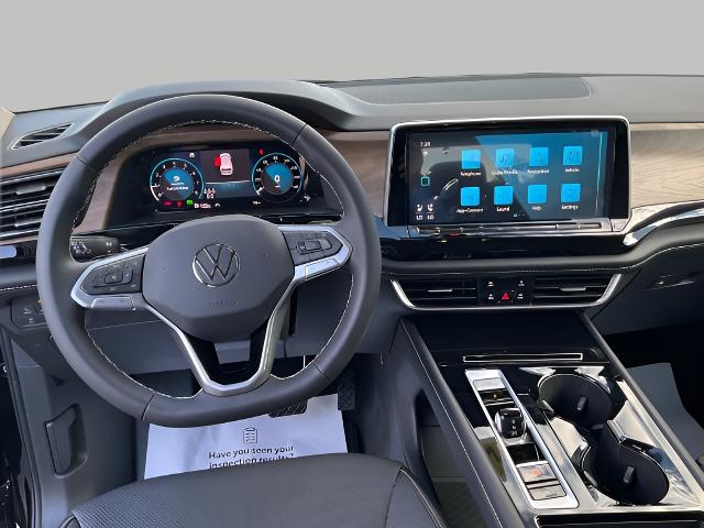 2024 Volkswagen Atlas Vehicle Photo in Oshkosh, WI 54904