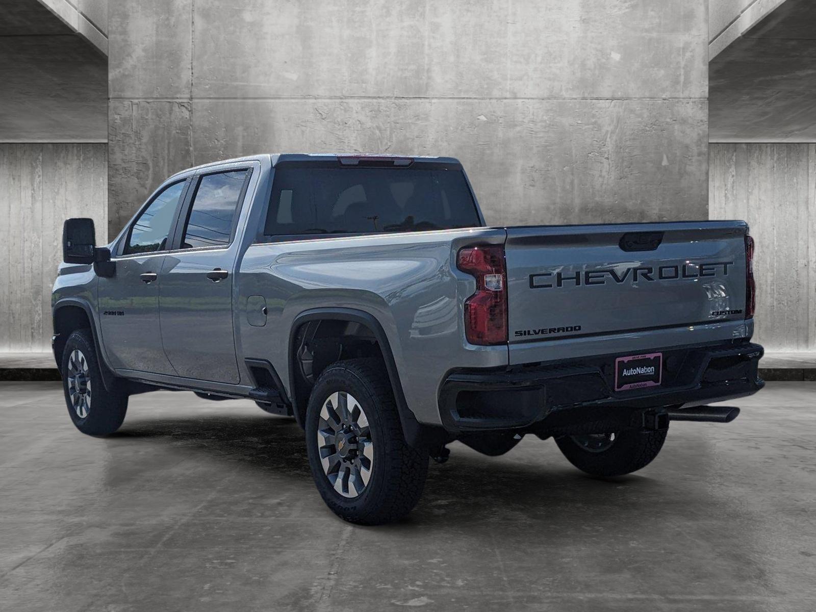 2024 Chevrolet Silverado 2500 HD Vehicle Photo in GREENACRES, FL 33463-3207