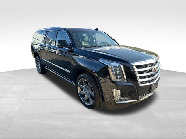 2016 Cadillac Escalade ESV Vehicle Photo in MEDINA, OH 44256-9631