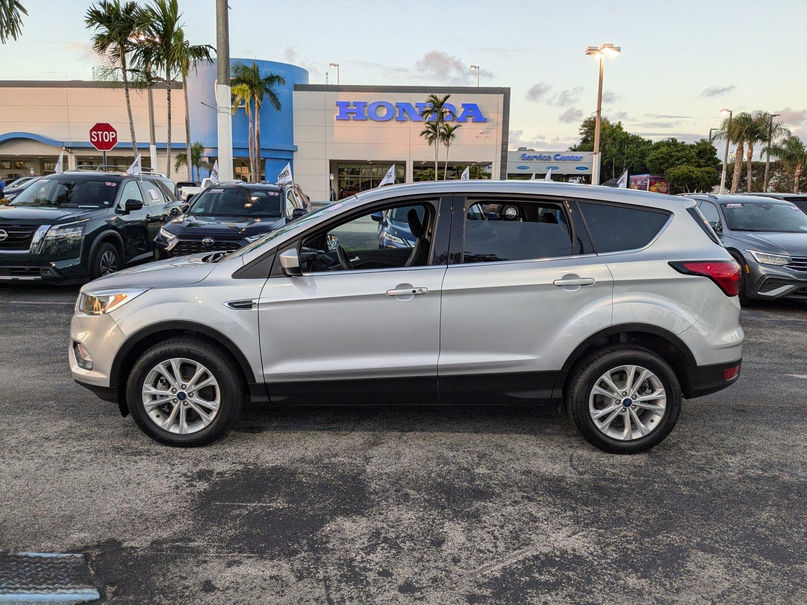 2019 Ford Escape Vehicle Photo in Miami, FL 33015