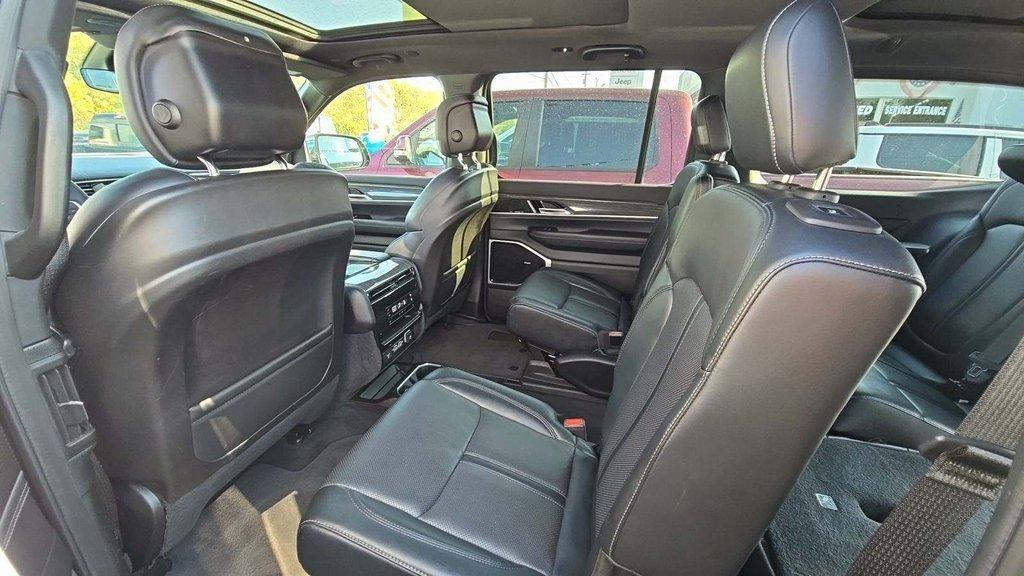 2022 Jeep Wagoneer Vehicle Photo in AKRON, OH 44303-2185