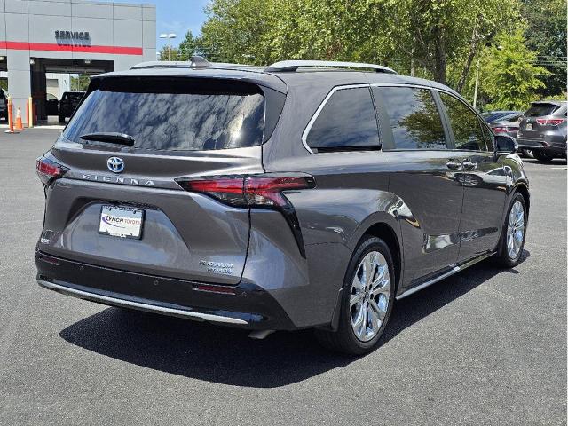 2023 Toyota Sienna Vehicle Photo in Auburn, AL 36832-6638