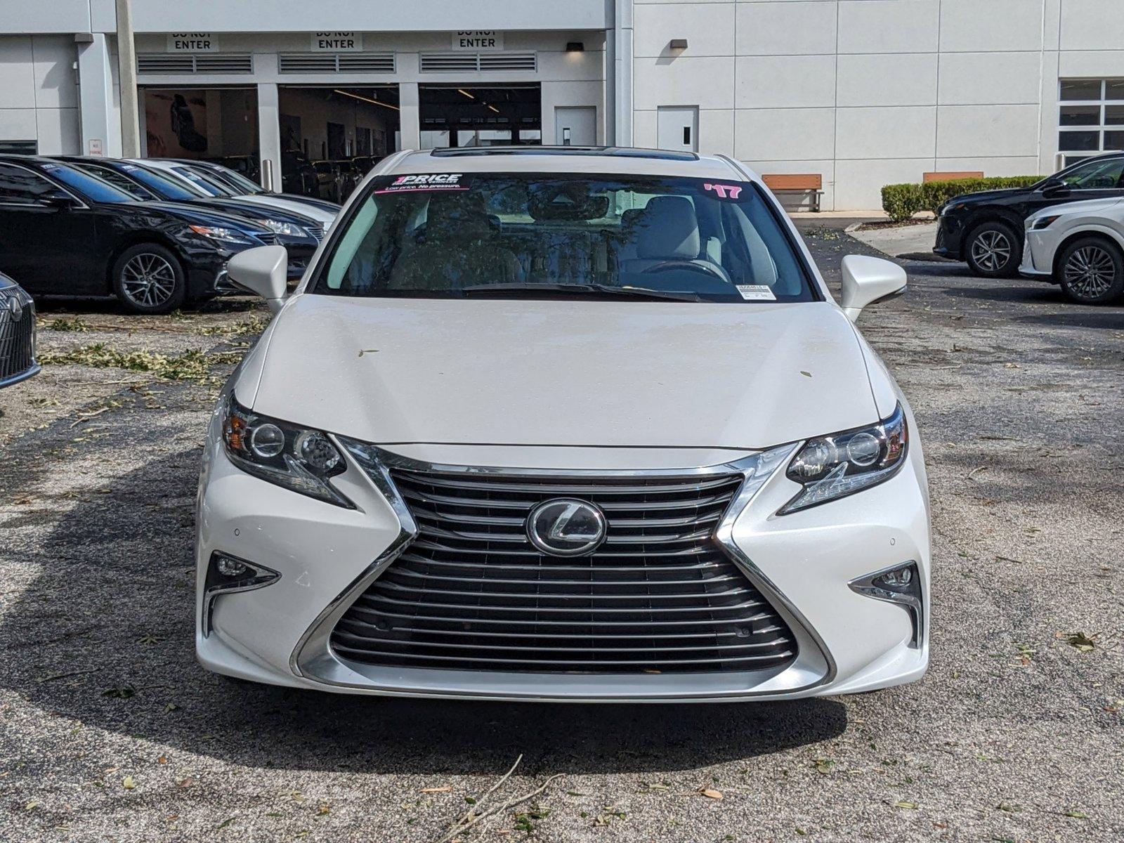 2017 Lexus ES 350 Vehicle Photo in Tampa, FL 33614