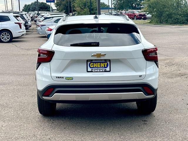 2025 Chevrolet Trax Vehicle Photo in GREELEY, CO 80634-4125