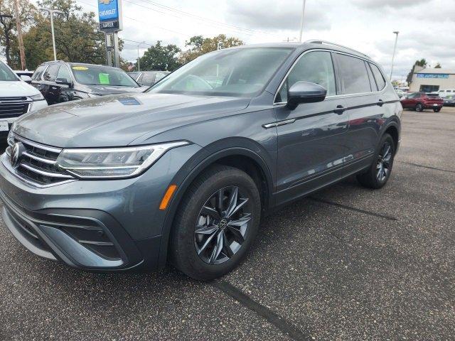 2022 Volkswagen Tiguan Vehicle Photo in SAUK CITY, WI 53583-1301