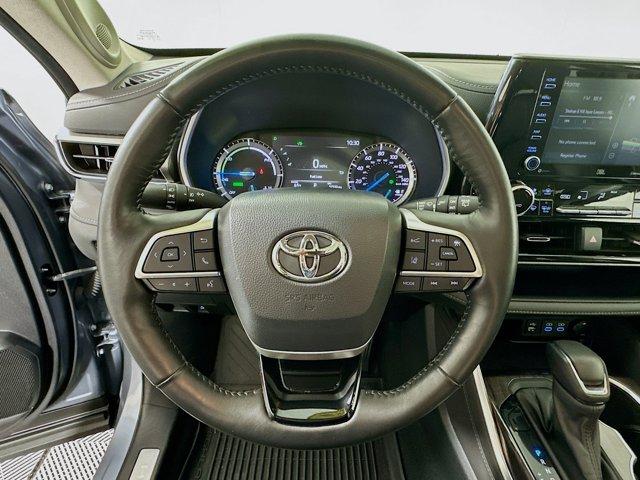 2022 Toyota Highlander Vehicle Photo in Flemington, NJ 08822