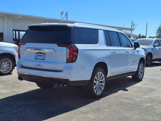 2024 GMC Yukon XL Vehicle Photo in ROSENBERG, TX 77471-5675