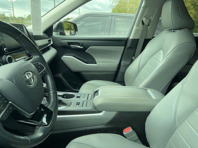 2020 Toyota Highlander Vehicle Photo in MILFORD, OH 45150-1684