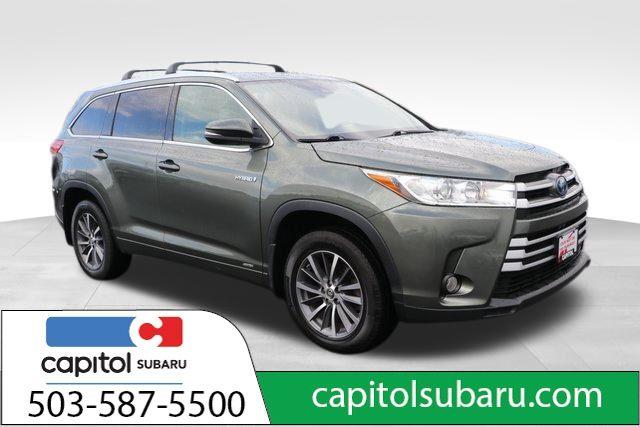 2017 Toyota Highlander Vehicle Photo in Salem, OR 97301