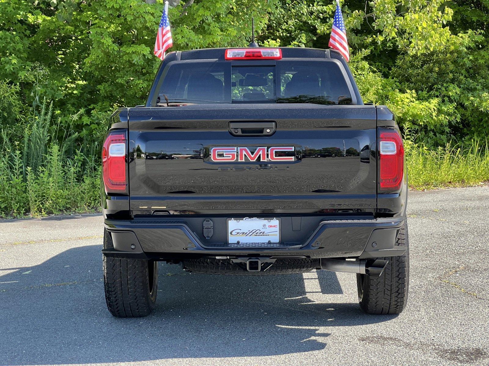 2024 GMC Canyon Vehicle Photo in MONROE, NC 28110-8431