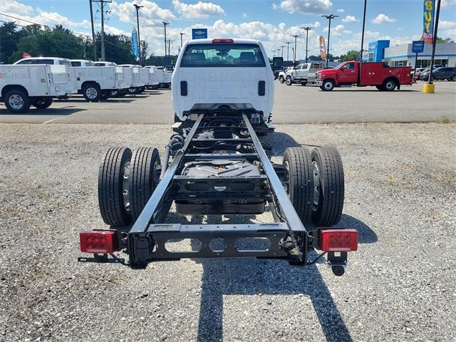 2024 Chevrolet Silverado Chassis Cab Vehicle Photo in MILFORD, DE 19963-6122