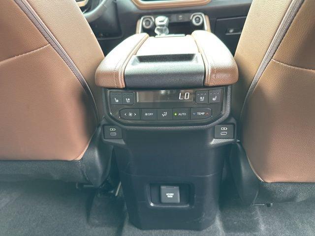 2024 Toyota Grand Highlander Vehicle Photo in MEDINA, OH 44256-9631