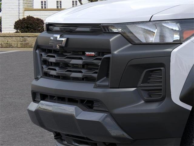 2024 Chevrolet Colorado Vehicle Photo in GRAND BLANC, MI 48439-8139