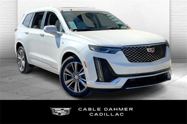 2025 Cadillac XT6 Vehicle Photo in KANSAS CITY, MO 64114-4545