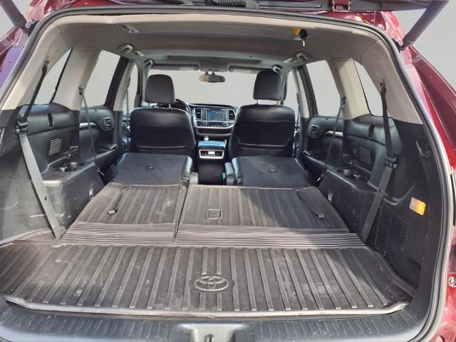 2015 Toyota Highlander Hybrid Vehicle Photo in Oshkosh, WI 54904