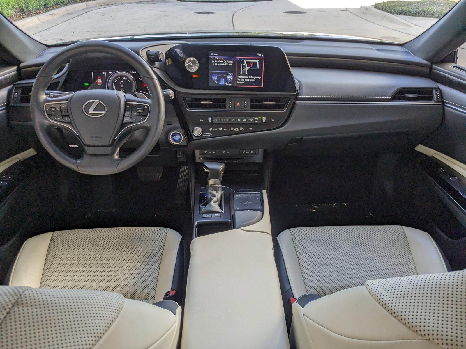 2022 Lexus ES 300h Vehicle Photo in Clearwater, FL 33761