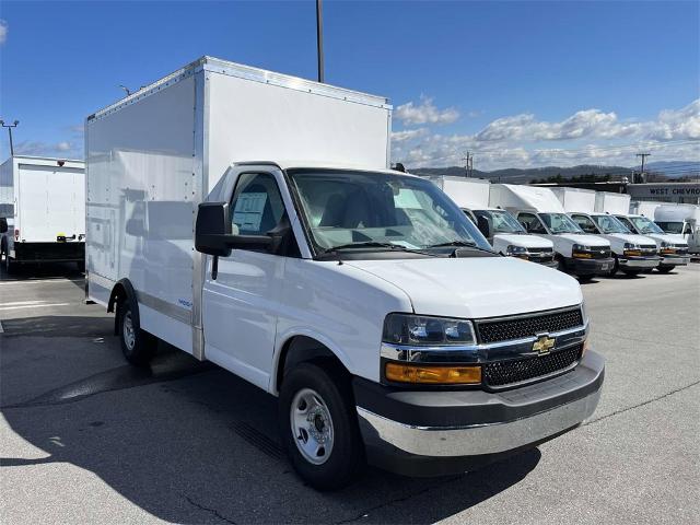 2023 Chevrolet Express Commercial Cutaway Vehicle Photo in ALCOA, TN 37701-3235