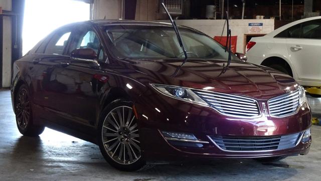 2013 Lincoln MKZ Vehicle Photo in TUPELO, MS 38801-5505