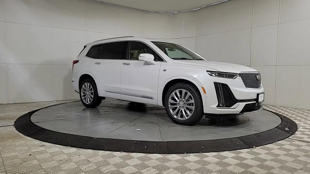 2024 Cadillac XT6 Vehicle Photo in JOLIET, IL 60435-8135