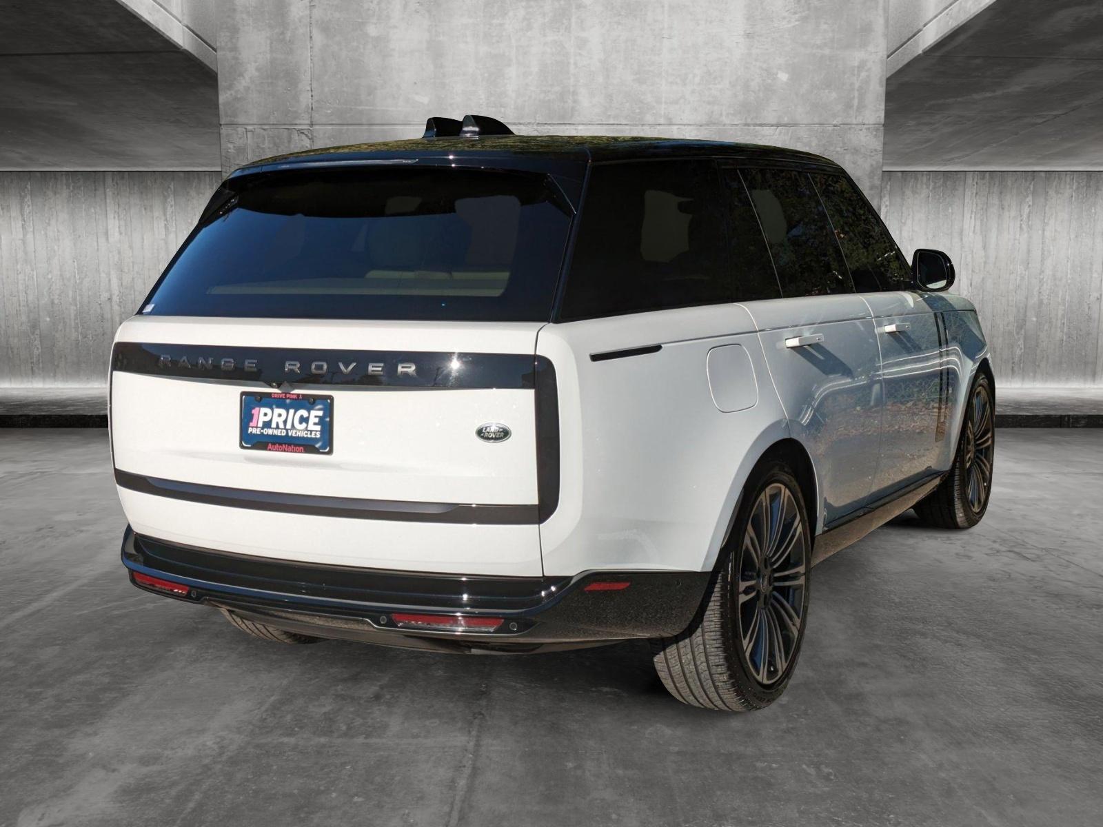 2023 Land Rover Range Rover Vehicle Photo in Bethesda, MD 20852