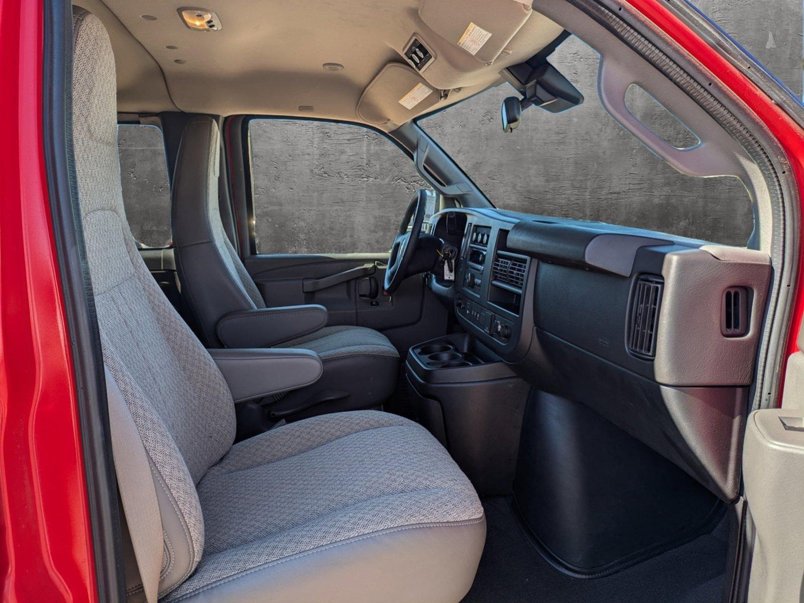 2019 Chevrolet Express Passenger Vehicle Photo in Tustin, CA 92782