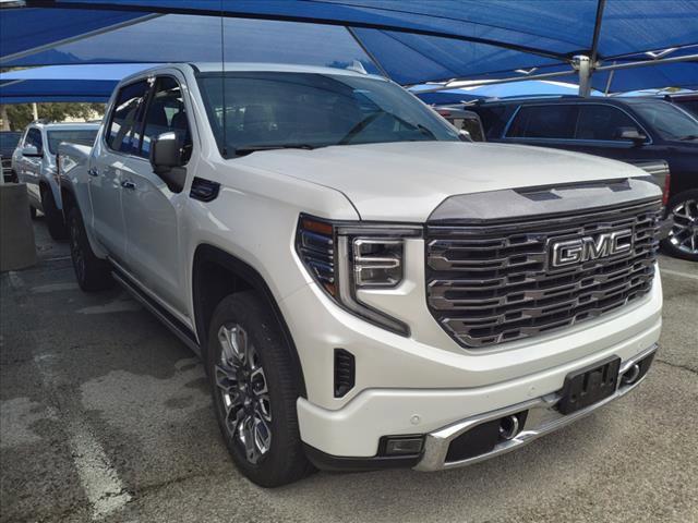 2023 GMC Sierra 1500 Vehicle Photo in DENTON, TX 76210-9321