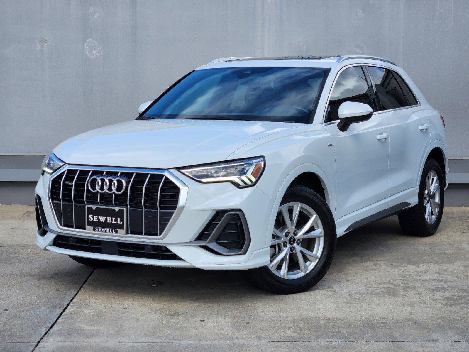 2022 Audi Q3 Vehicle Photo in SUGAR LAND, TX 77478