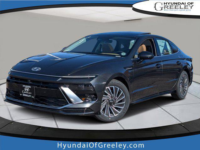 2025 Hyundai SONATA Hybrid Vehicle Photo in Greeley, CO 80634