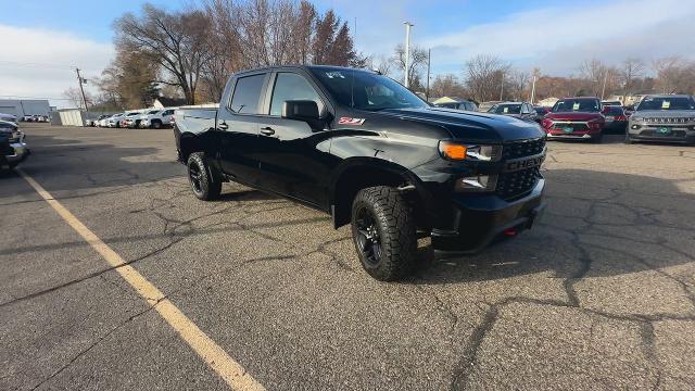 Used 2022 Chevrolet Silverado 1500 Limited Custom with VIN 3GCPYCEKXNG212779 for sale in Saint Cloud, MN