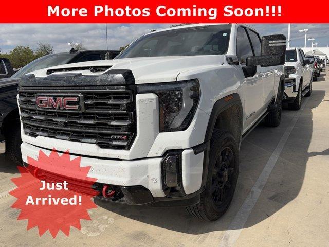 2024 GMC Sierra 2500 HD Vehicle Photo in SELMA, TX 78154-1459