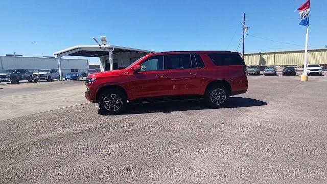 2023 Chevrolet Suburban Vehicle Photo in NEDERLAND, TX 77627-8017