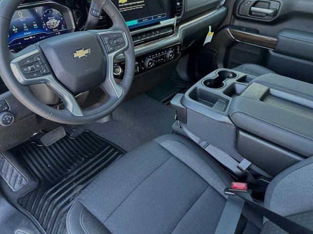 2025 Chevrolet Silverado 3500 HD Vehicle Photo in RIVERSIDE, CA 92504-4106