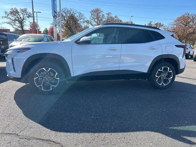 2024 Chevrolet Trax Vehicle Photo in SAUK CITY, WI 53583-1301