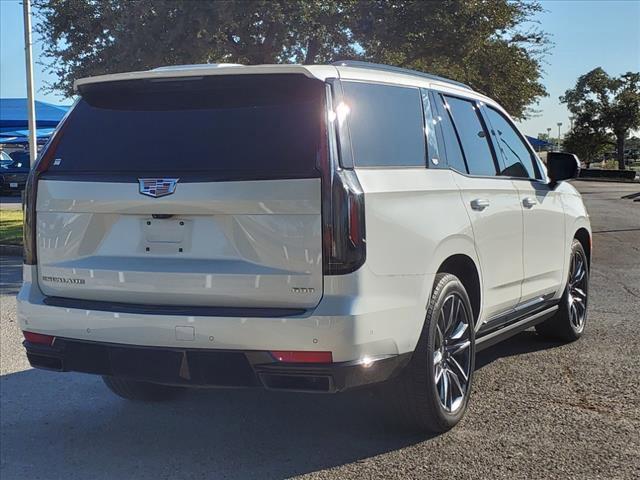 2021 Cadillac Escalade Vehicle Photo in DENTON, TX 76210-9321