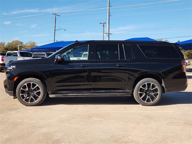 2022 Chevrolet Suburban Vehicle Photo in GAINESVILLE, TX 76240-2013