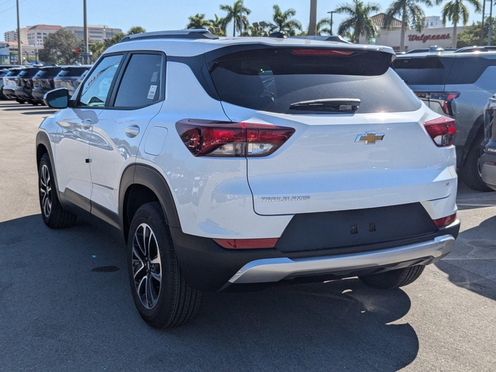 2025 Chevrolet Trailblazer Vehicle Photo in MIAMI, FL 33134-2699