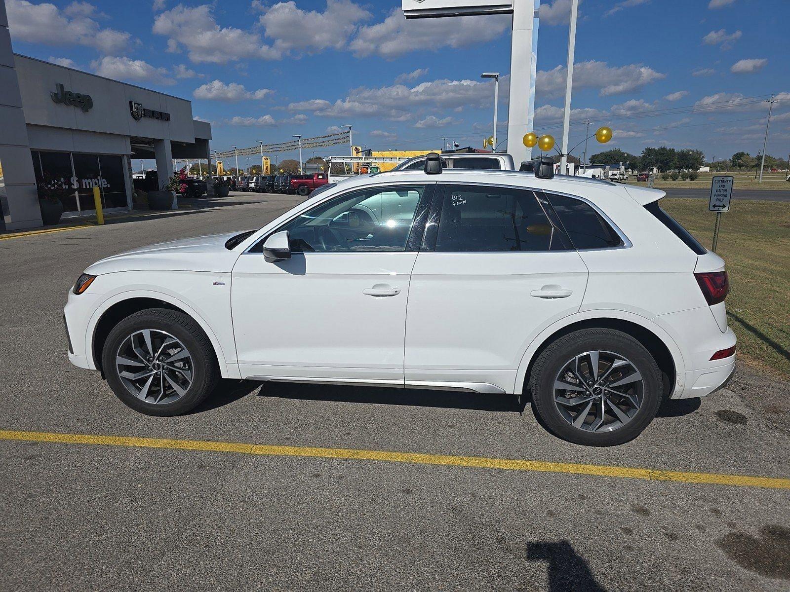 2024 Audi Q5 Vehicle Photo in Seguin, TX 78155