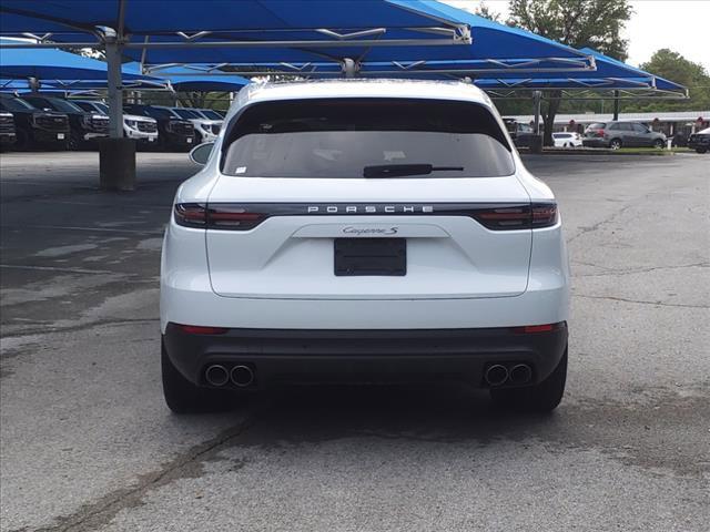 2020 Porsche Cayenne Vehicle Photo in DENTON, TX 76210-9321