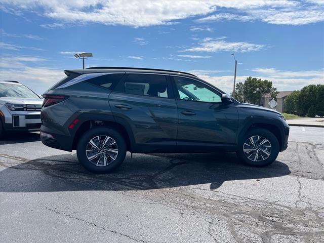 2024 Hyundai TUCSON Hybrid Vehicle Photo in O'Fallon, IL 62269